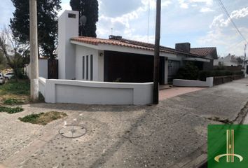 Casa en  Carlos Tejedor 902-1000, Alta Gracia, Santa María, X5186, Córdoba, Arg