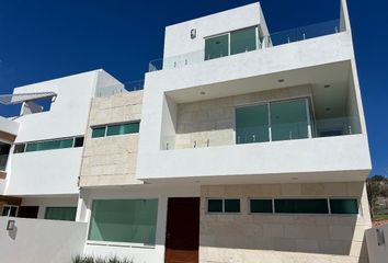 Casa en  Boulevard Universitario, Fraccionamiento Alta Rica, Querétaro, 76230, Mex