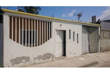 Casa en  Montecristi