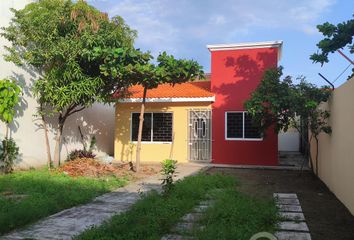 Casa en  Frutos De La Revolución, Coatzacoalcos, Veracruz