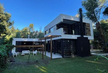 Casa en  Barrio Las Margaritas, Mar Del Plata