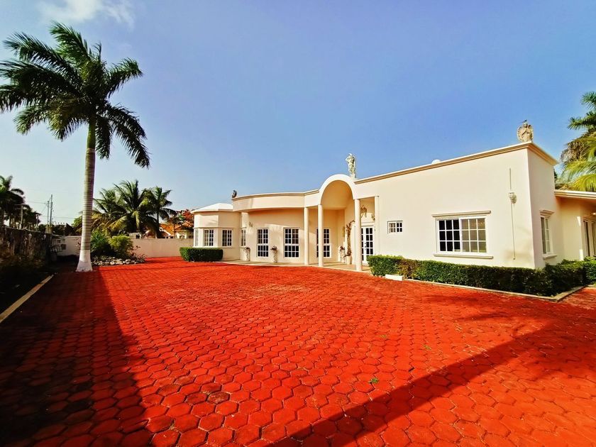 venta Casa en Doctores II, Cancún (EB-KU2023s)