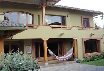 Casa en  Tumbaco, Quito