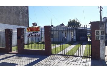 Casa en  Isidro Casanova, La Matanza