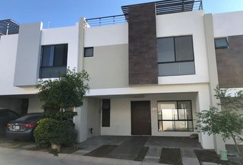 Casa en condominio en  Fraccionamiento Valle Imperial, Zapopan, Jalisco