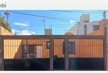 Casa en  Peñuelas, Santiago De Querétaro, Municipio De Querétaro