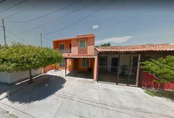 Casa en fraccionamiento en  Privada Niños Héroes 476, Lomas Del Centenario, Villa De Álvarez, Colima, 28984, Mex