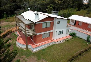 Casa en  El Carmen De Viboral, Antioquia