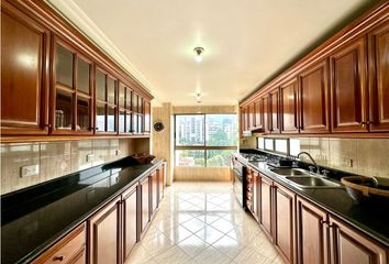 Apartamento en  Los Balsos, Medellín