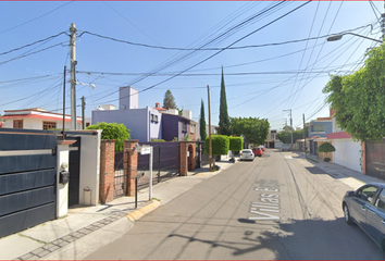 Casa en  Avenida Pirámide De La Luna 236-250, Fracc Pirámides 3ra Sección, Corregidora, Querétaro, 76908, Mex