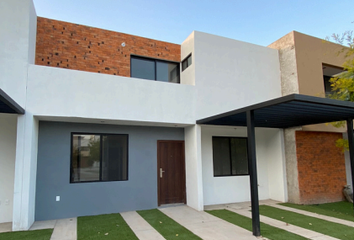 Casa en  Calle Julián De Los Reyes, Aguilares, San Luis Potosí, Mex