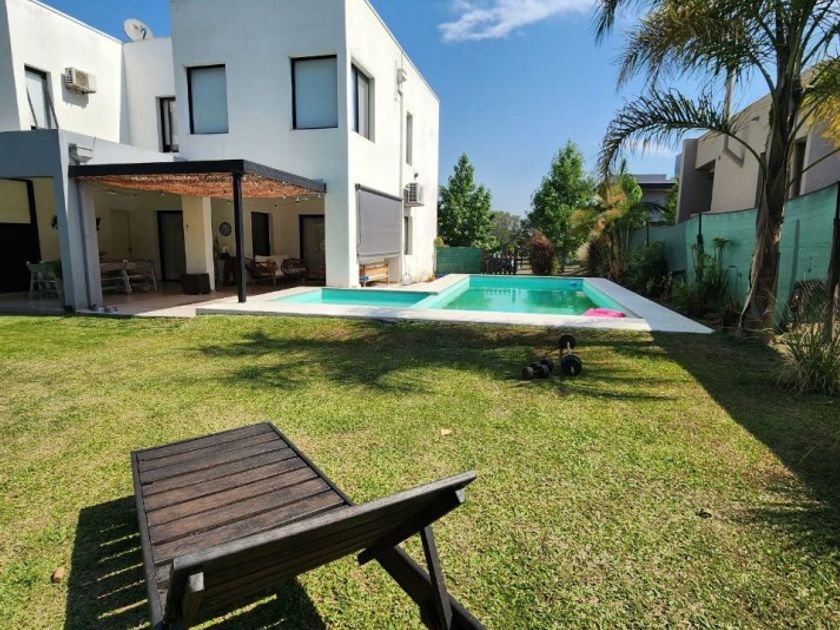 Casa en venta Villa Carmela