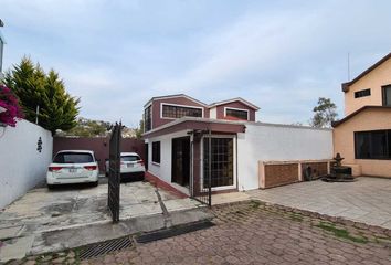 Casa en  Retorno De Toledo, Fraccionamiento Paseos Del Bosque, Naucalpan De Juárez, México, 53297, Mex