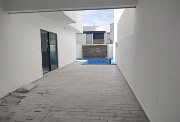 Casa en fraccionamiento en  José Luis Uscanga, Alvarado, Veracruz De Ignacio De La Llave, Mex