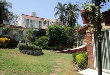 Casa en condominio en  Jardines De Cuernavaca, Cuernavaca, Morelos