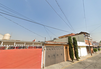 Casa en  Calle Gladiolas 403-447, Fraccionamiento Villa De Las Flores, Coacalco De Berriozábal, México, 55710, Mex