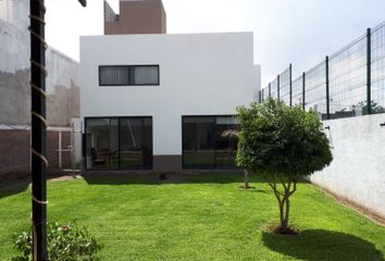 Casa en  Paseo De La Cuesta, Villas De Irapuato, Irapuato, Guanajuato, 36670, Mex