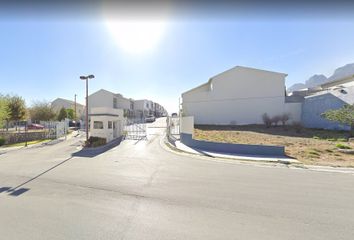 Casa en fraccionamiento en  Calle Lomas De Arabia, Fracc Las Lomas Sector Privadas, García, Nuevo León, 66000, Mex