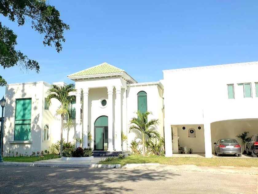 venta Casa en Club de Golf La Ceiba, Mérida, Yucatán (EB-KA2686s)