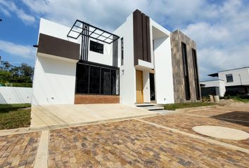 Casa en  Anatolí, La Mesa