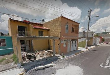 Casa en  Avenida De Los Insurgentes Oriente, Tepic Centro, Tepic, Nayarit, 63000, Mex