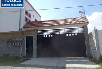 Casa en  Cacalomacán, Toluca