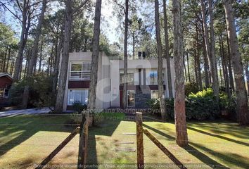 Casa en  Poseidón 401-499, Pinamar, B7167, Buenos Aires, Arg