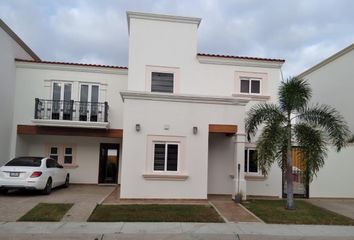 Casa en  Marina Mazatlán, Mazatlán