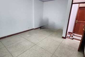 Oficina en Pinares De San Martin, Pereira