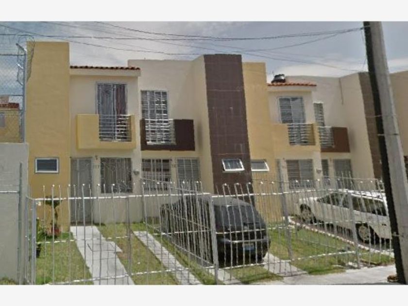 venta Casa en Atemajac Del Valle, Zapopan, Jalisco (MX22-NT0480)