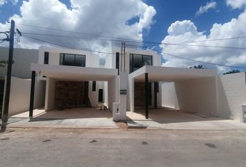 Casa en  Las Margaritas De Cholul, Mérida, Yucatán
