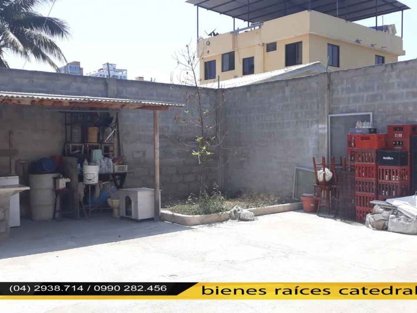 venta Casa en Carlos Espinoza Larrea, Salinas (BRC16252)