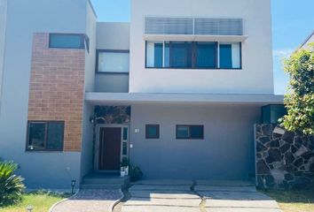 Casa en condominio en  Altozano El Nuevo Querétaro, Municipio De Querétaro