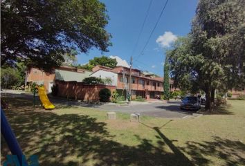 Casa en  La Estrella, Antioquia