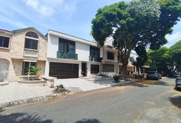 Casa en Ciudad Jardín, Cali