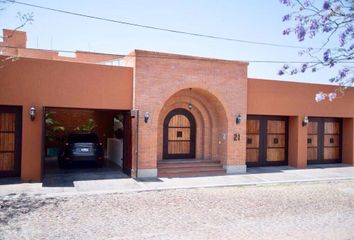 Casa en  Colinas Del Parque, Santiago De Querétaro, Municipio De Querétaro