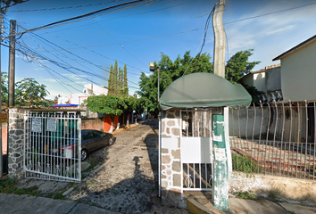 Casa en condominio en  Abarrotes La Guadalupana, Calle 16 De Septiembre, Fracc Jardines De Acapatzingo, Cuernavaca, Morelos, 62447, Mex