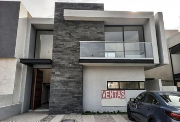 Casa en fraccionamiento en  Santiago De Querétaro, Querétaro Centro, Querétaro, Mex
