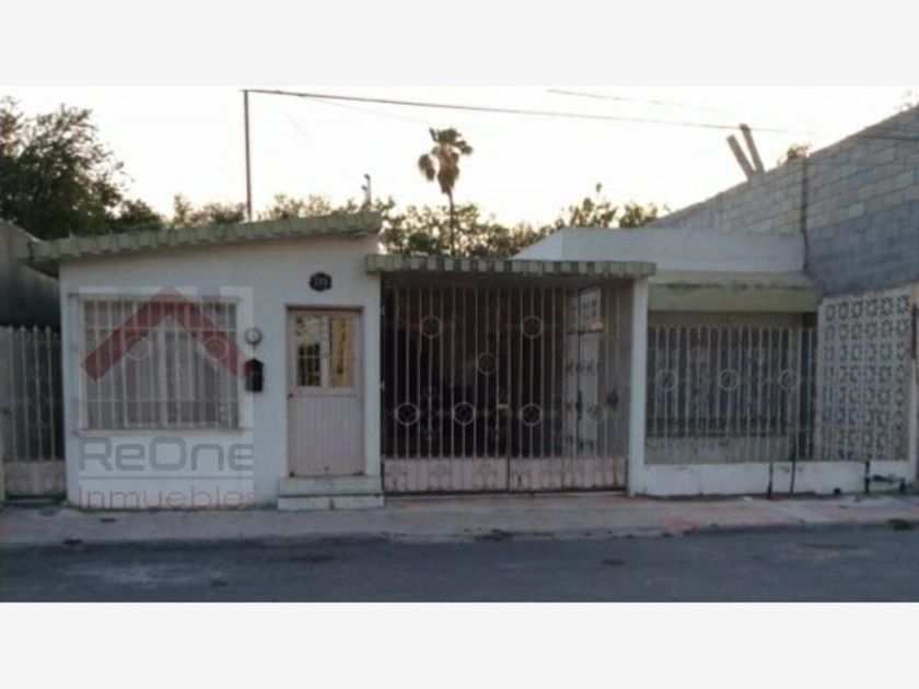 venta Casa en San Nicolás de los Garza Centro, San Nicolás de los Garza  (MX21-LY4258)