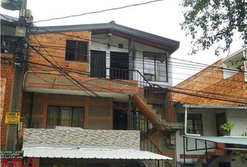 Apartamento en  Florencia, Medellín