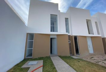 Casa en fraccionamiento en  Avenida Constitución, Fracc San José De Pozo Bravo, Aguascalientes, 20126, Mex