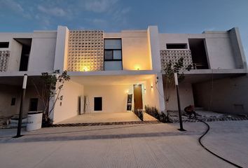 Casa en condominio en  Calle 7, Cholul, Mérida, Yucatán, 97305, Mex