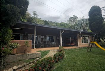 Villa-Quinta en  62, Barbosa, Antioquia, Col