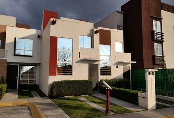 Casa en  Avenida Estado De México, Ejido La Providencia, Otzolotepec, México, 52088, Mex