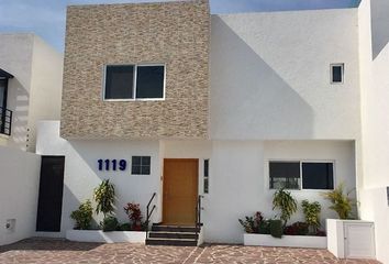 Casa en  Calle Lago Yalahan 22-256, Fraccionamiento Cumbres Del Lago, Querétaro, 76230, Mex