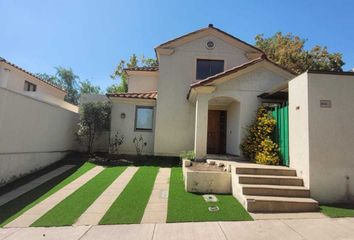 Casa en  Peñalolén, Provincia De Santiago