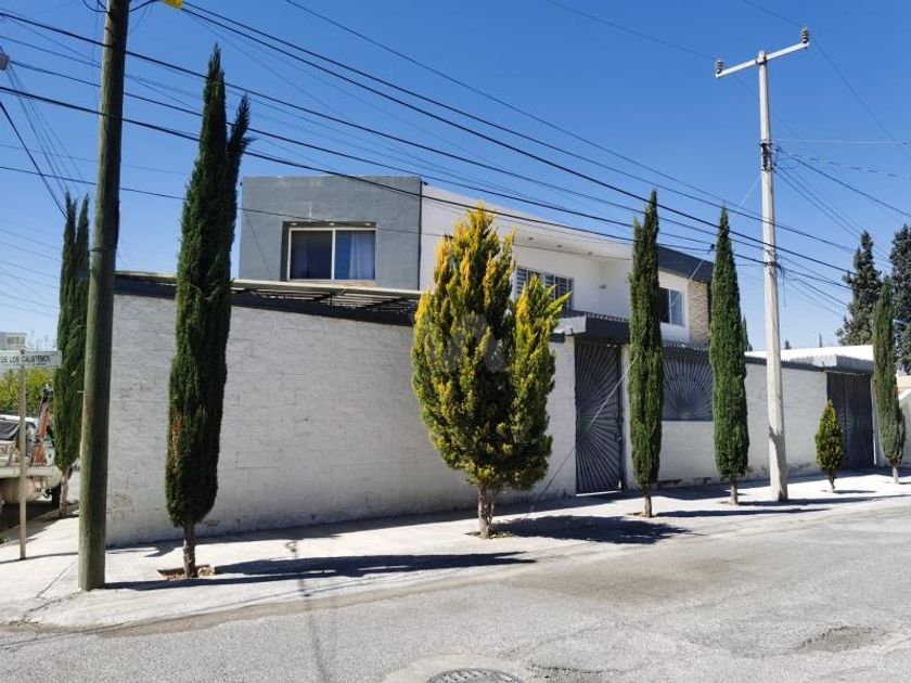 venta Casa en Parques de La Cañada, Saltillo, Coahuila (MX22MK4560