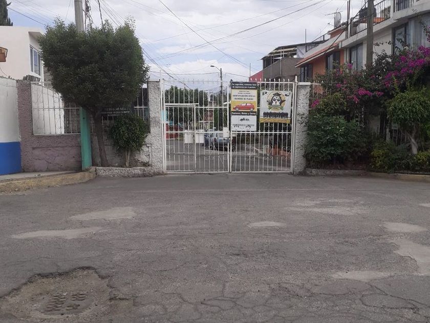 venta Casa en Villas de Aragón, Ecatepec de Morelos (EB-KP8571s)