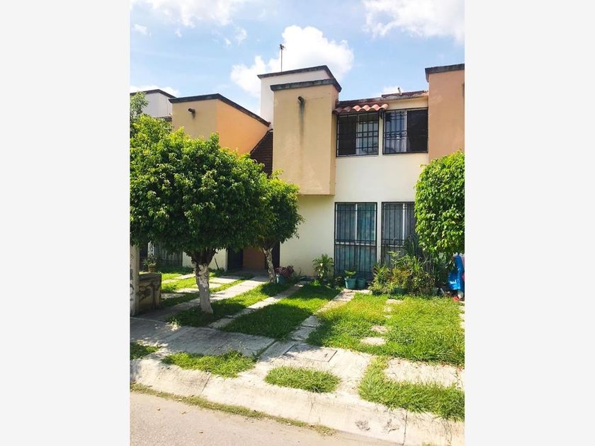 venta Casa en Pueblo Alpuyeca, Xochitepec, Morelos (MX23-OE1934)