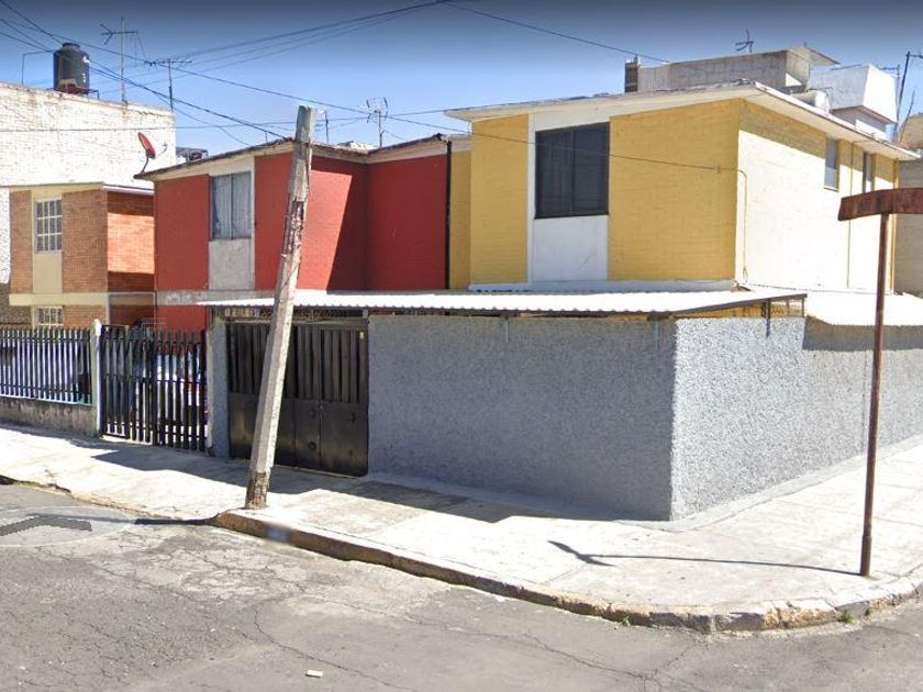 venta Casa en Nuevo Valle de Aragón, Ecatepec de Morelos (ST 08 525)-  